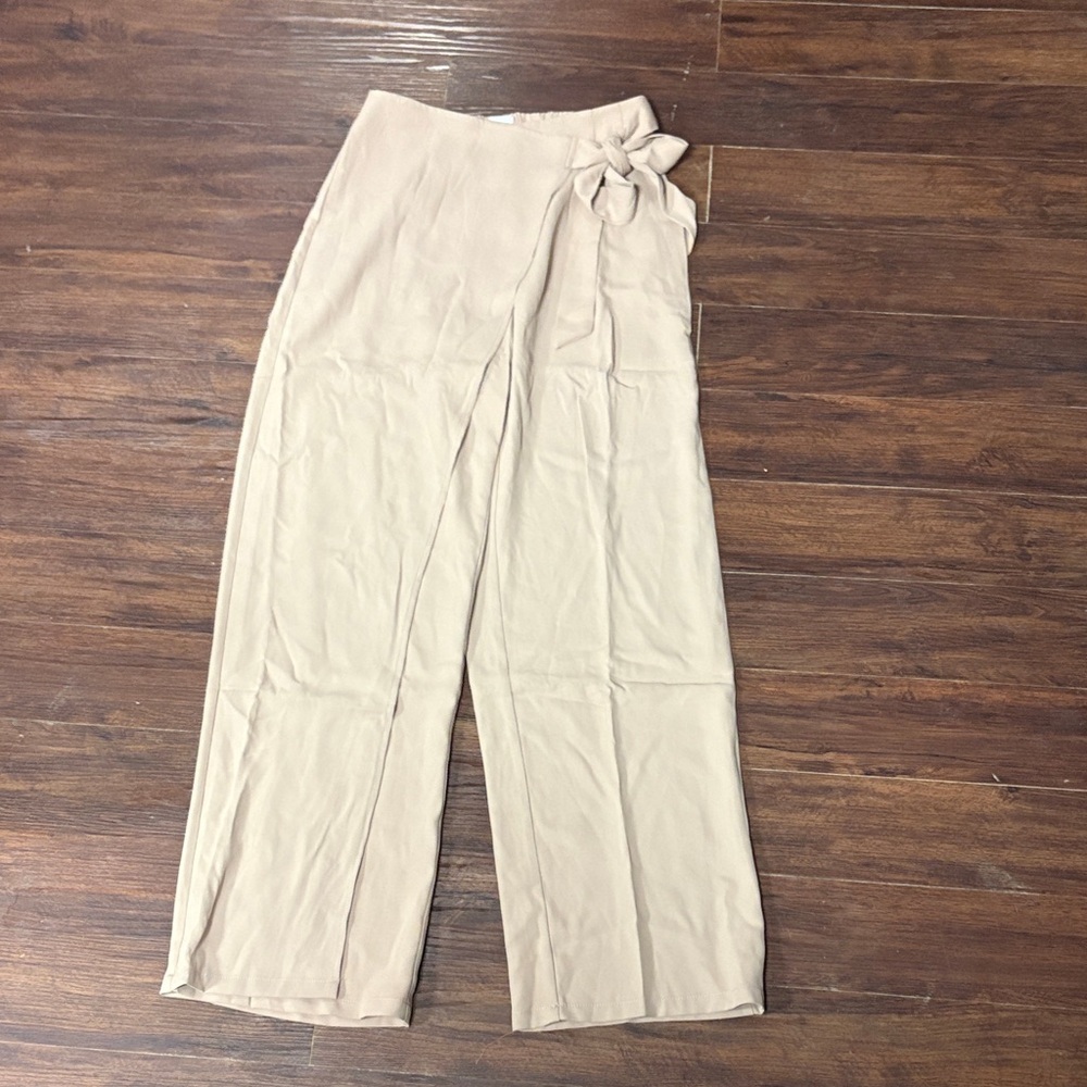 Halara Wide Keg Tan Pants XS